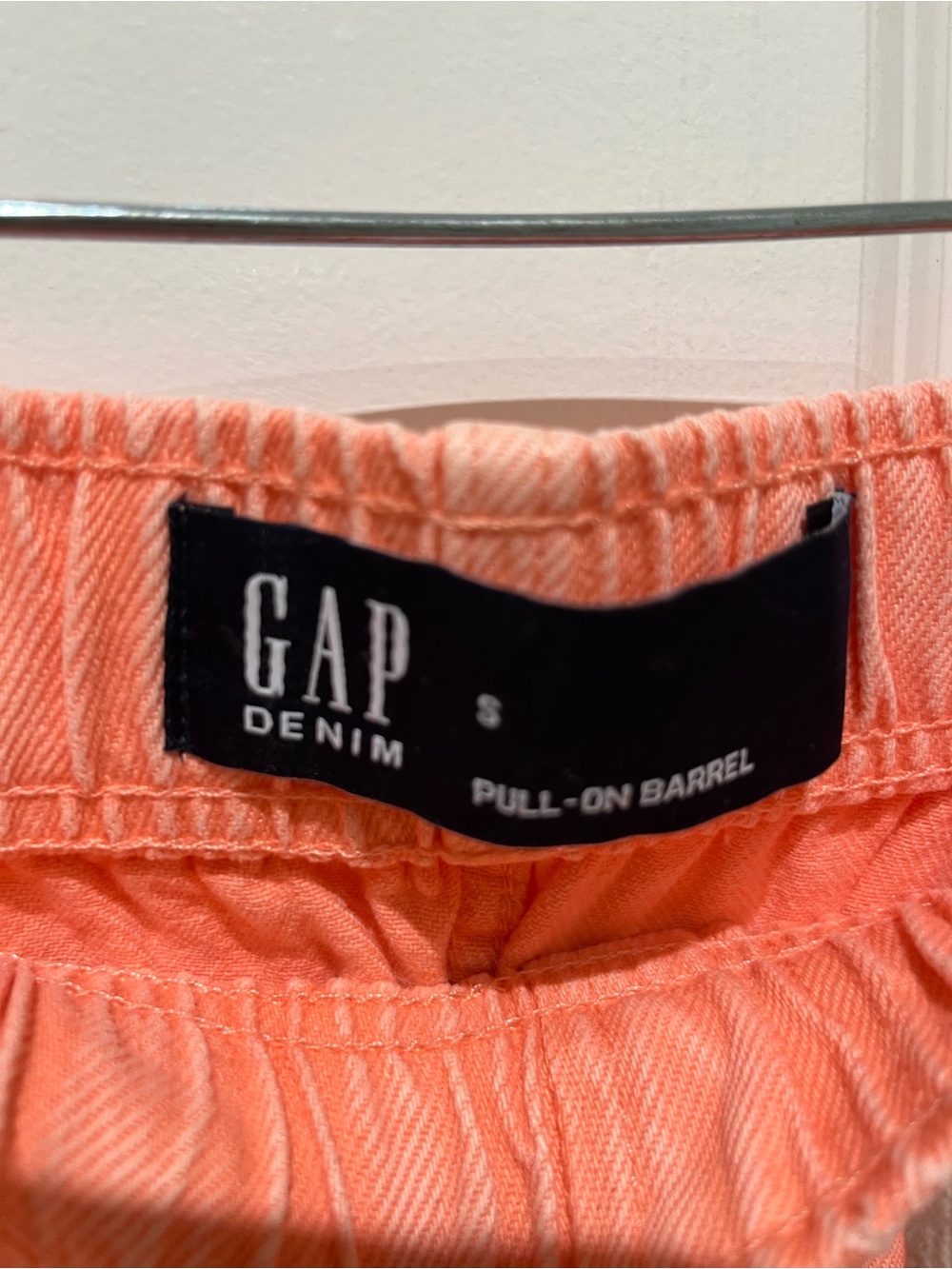 NWOT GAP Mid-Rise SuperSoft Pull-On Barrel Jeans in Tea Rose Pink Size Small - Picture 14 of 15